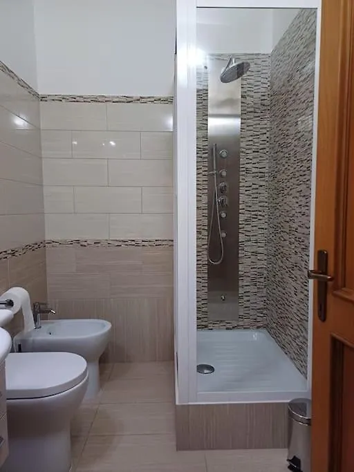 Apartamento Cinecitta Vista Castelli Romani Italia